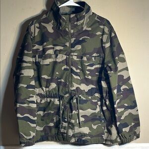 Camouflage Jacket Women's Size large Military Green Camo Full Zip Old Navy XL